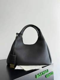 Picture of Bottega Veneta Handbags _SKUfw212756894fw